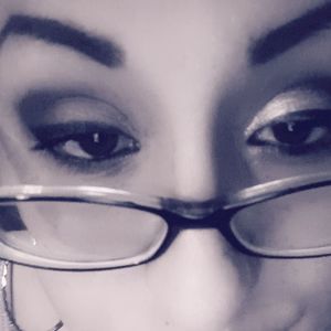 Meet your Posher, Layla